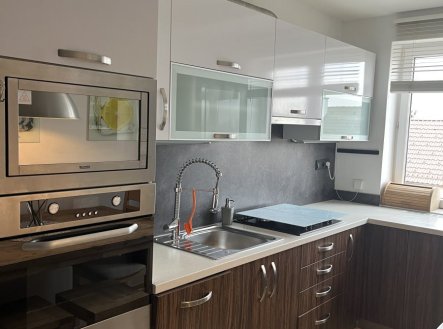 Pronájem bytu, 2+1, 68 m² obrázek