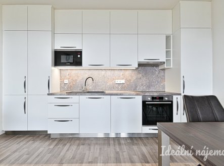 Pronájem bytu, 2+kk, 60 m²