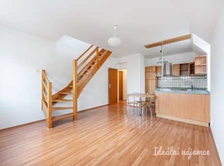 Pronájem bytu, 2+kk, 74 m²