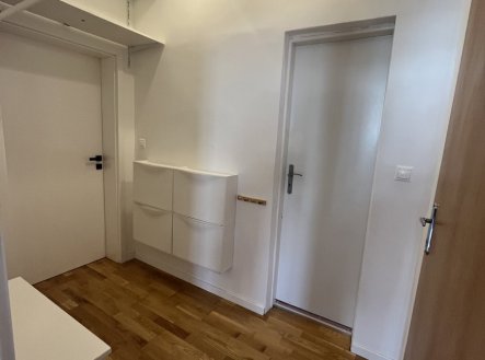 Pronájem bytu, 2+1, 72 m²