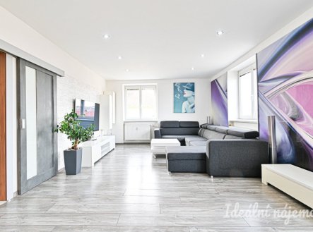 Pronájem bytu, 2+1, 74 m² obrázek