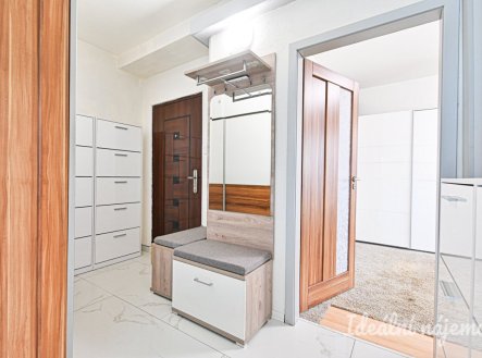 Pronájem bytu, 2+1, 74 m²