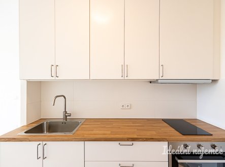 Pronájem bytu, 2+kk, 42 m²