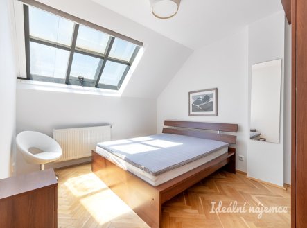 Pronájem bytu, 2+kk, 69 m²
