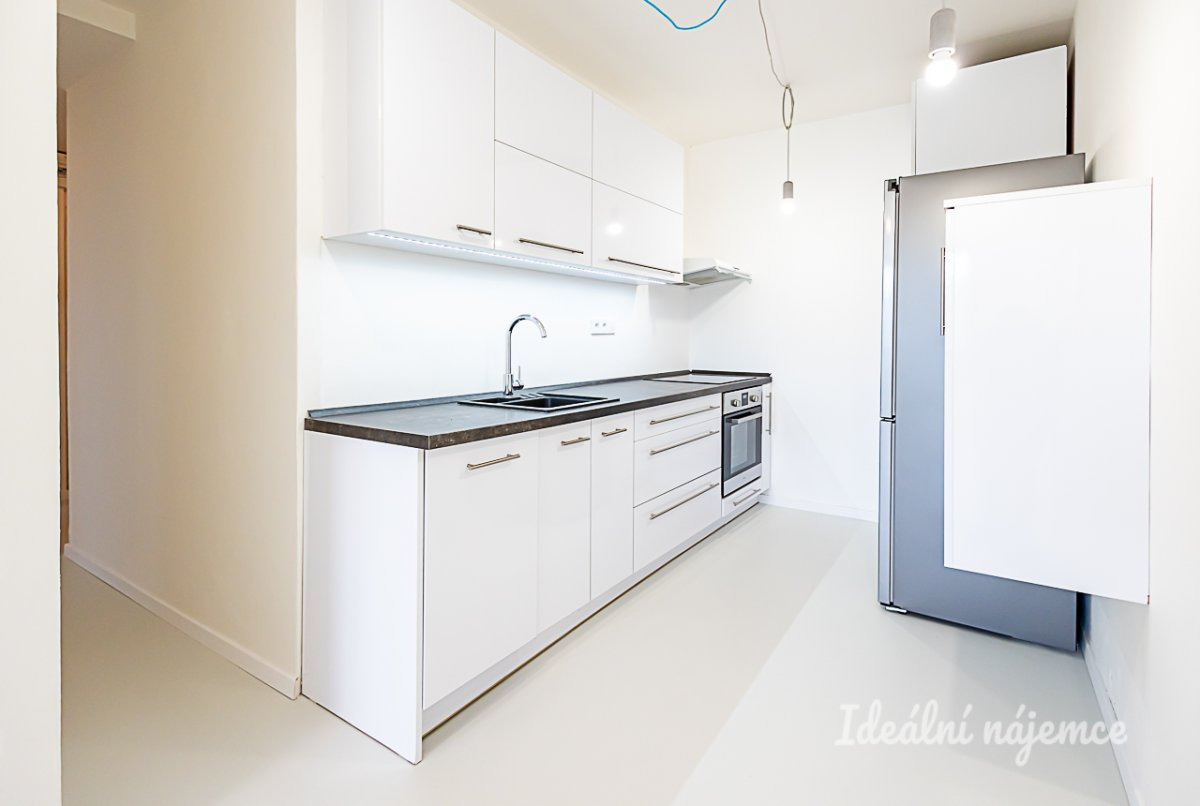 Pronájem bytu 3+kk, Lupáčova, Žižkov, 29300 Kč/měs, 62 m2