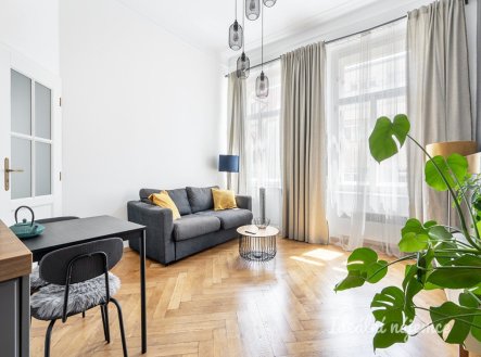 Pronájem bytu, 2+kk, 33 m²