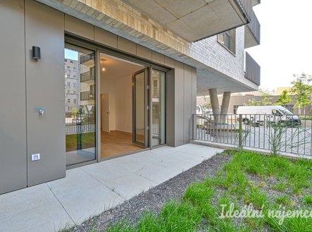 Pronájem bytu, 1+kk, 35 m²