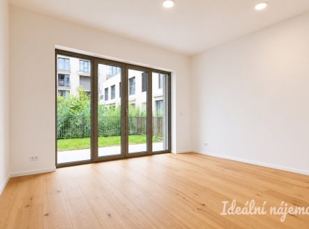 Pronájem bytu, 1+kk, 35 m²