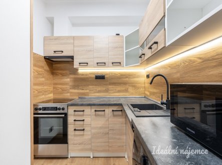 Pronájem bytu, 1+kk, 36 m²
