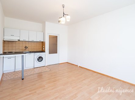 Pronájem bytu, 1+kk, 33 m²