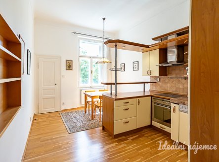Pronájem bytu, 2+1, 77 m²