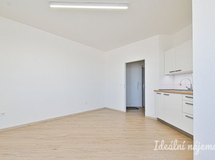 Pronájem bytu, 2+kk, 40 m²