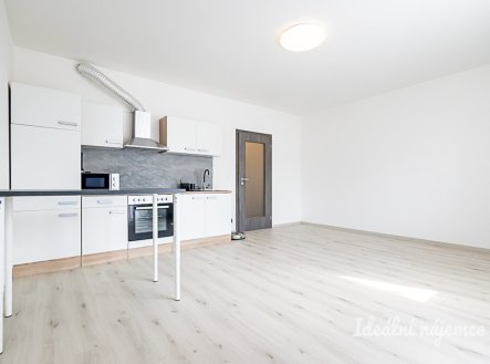 Pronájem bytu, 1+kk, 34 m²