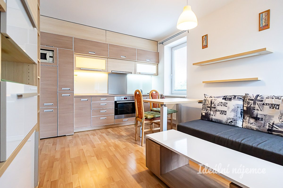 Pronájem bytu 1+kk, Padovská, Horní Měcholupy, 16900 Kč/měs, 40 m2