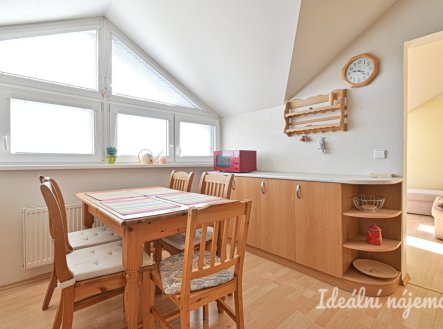 Pronájem bytu, 3+1, 67 m²