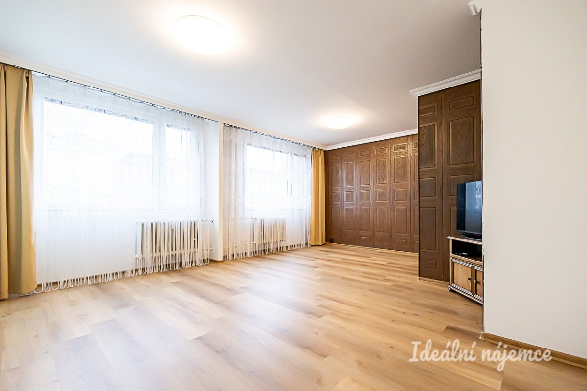 Pronájem bytu 3+1, Kurkova, Kobylisy, 28900 Kč/měs, 92 m2
