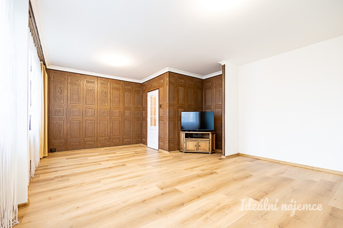 Pronájem bytu 3+1, Kurkova, Kobylisy, 28900 Kč/měs, 92 m2