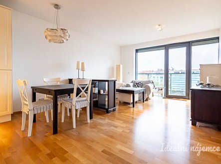 Pronájem bytu, 2+kk, 55 m²