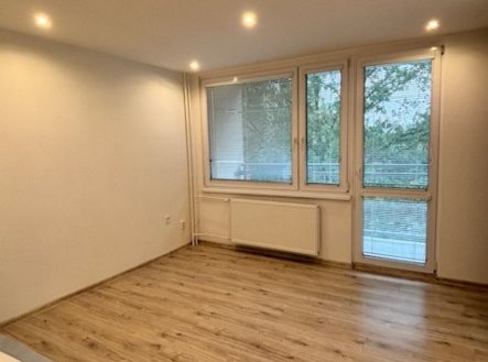 Pronájem bytu, 1+kk, 27 m²
