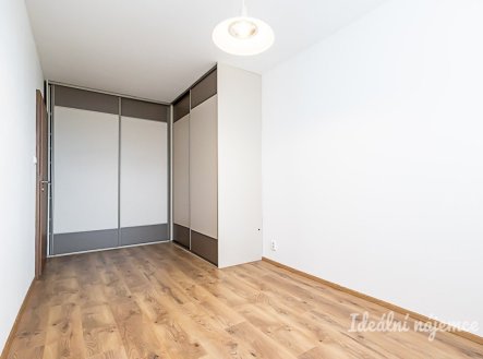 Pronájem bytu, 4+1, 87 m²