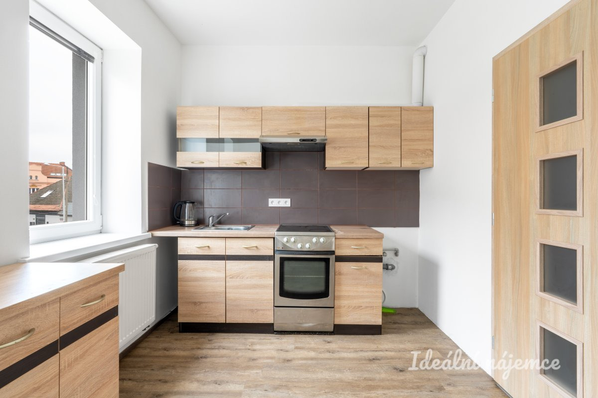 Pronájem bytu 1+kk, Salačova, Uhříněves, 24 m2