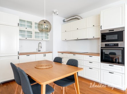 Pronájem bytu, 3+kk, 75 m²