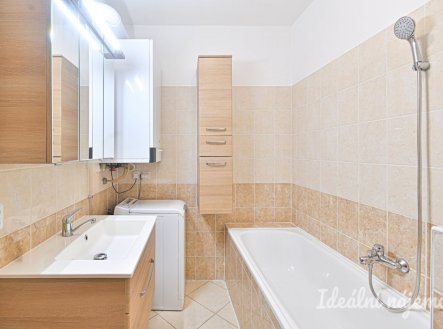 Pronájem bytu, 2+kk, 56 m²