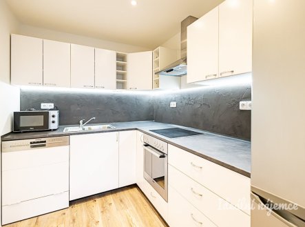Pronájem bytu, 3+kk, 67 m² obrázek