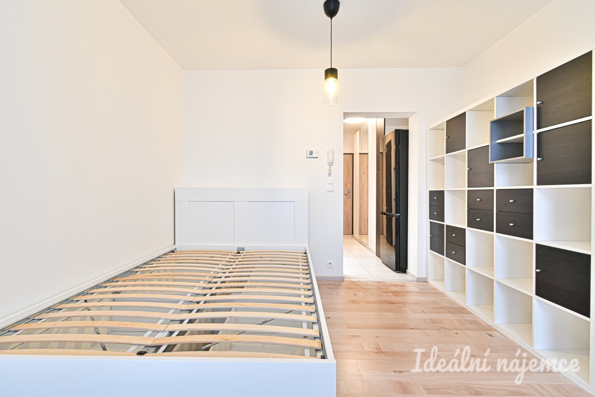 Pronájem bytu 1+1, Na Vyhlídce, Rosice u Brna, 15 000 Kč/měs, 24 m2