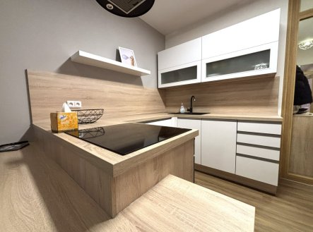Pronájem bytu, 1+kk, 37 m² obrázek
