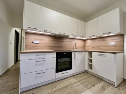 Pronájem bytu, 3+1, 67 m²