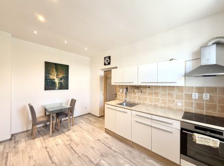 Pronájem bytu, 1+1, 40 m² obrázek