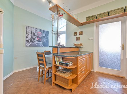 Pronájem bytu, 2+1, 67 m²