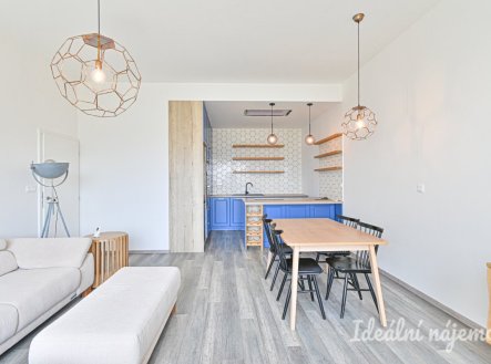 Pronájem bytu, 3+kk, 84 m²