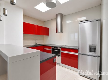 Pronájem bytu, 4+kk, 131 m²