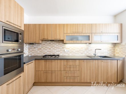 Pronájem bytu, 3+1, 75 m²