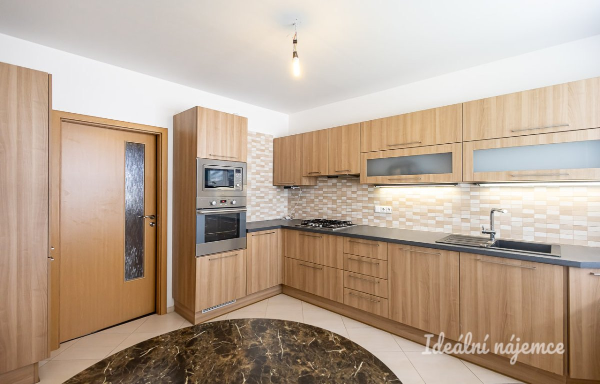 Pronájem bytu 3+1, Levského, Modřany, 75 m2