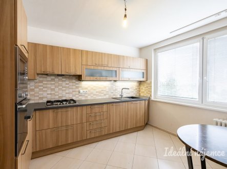 Pronájem bytu, 3+1, 75 m²
