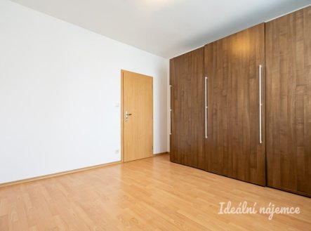 Pronájem bytu, 3+kk, 64 m²