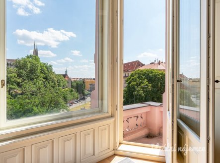 Pronájem bytu, 3+kk, 94 m²