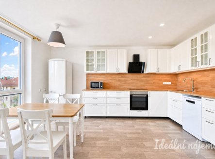 Pronájem bytu, 3+kk, 82 m²