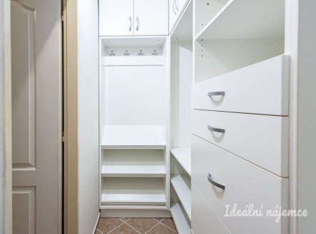 Pronájem bytu, 2+kk, 46 m²