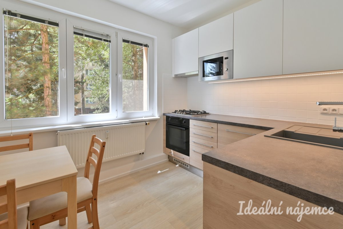 Pronájem bytu 3+1, Školní, Kuřim, 26 000 Kč/měs, 102 m2