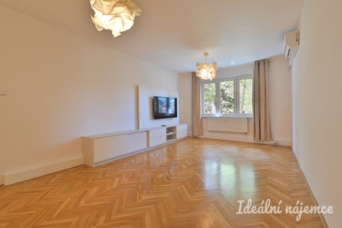 Pronájem bytu 3+1, Školní, Kuřim, 26 000 Kč/měs, 102 m2