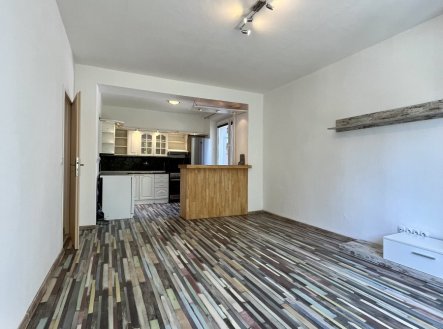 Pronájem bytu, 3+kk, 47 m²