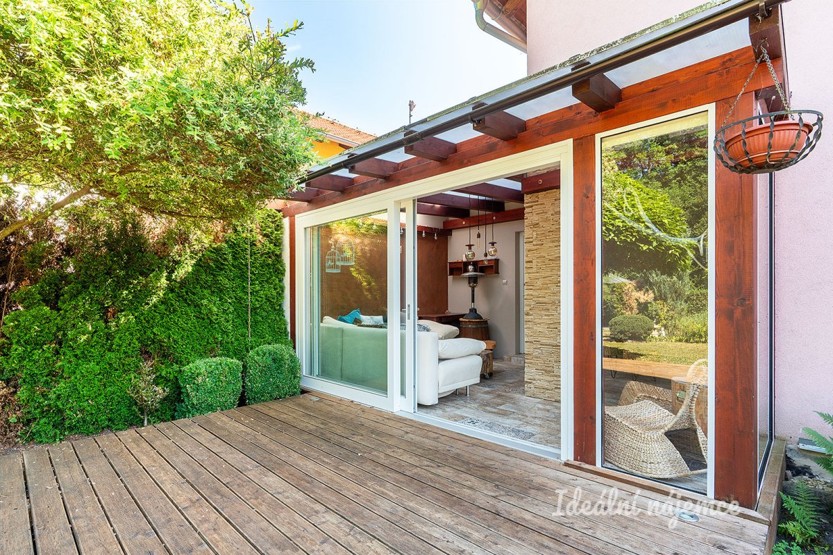 Pronájem rodinného domu  5+1 Horoušany 141 m2 451m2, zahrada