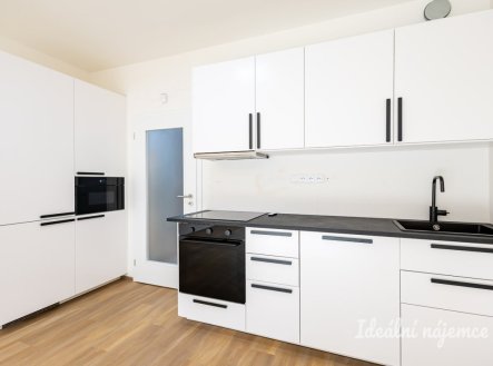 Pronájem bytu, 1+kk, 35 m²