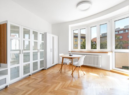 Pronájem bytu, 1+kk, 39 m²