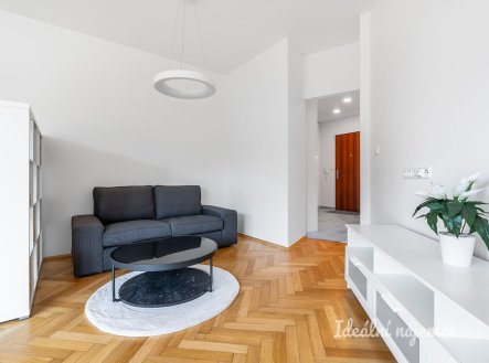 Pronájem bytu, 1+kk, 39 m²