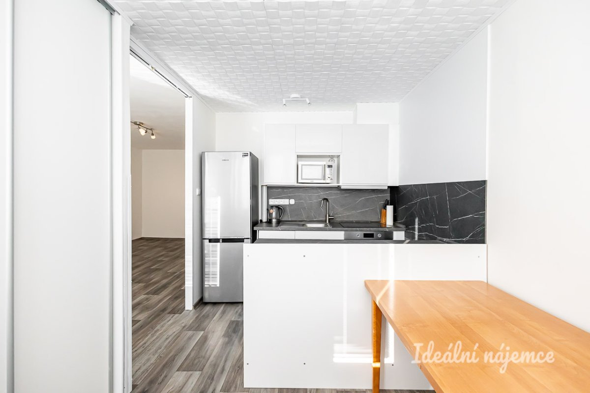 Pronájem bytu 3+1, Taussigova, Kobylisy, 67 m2